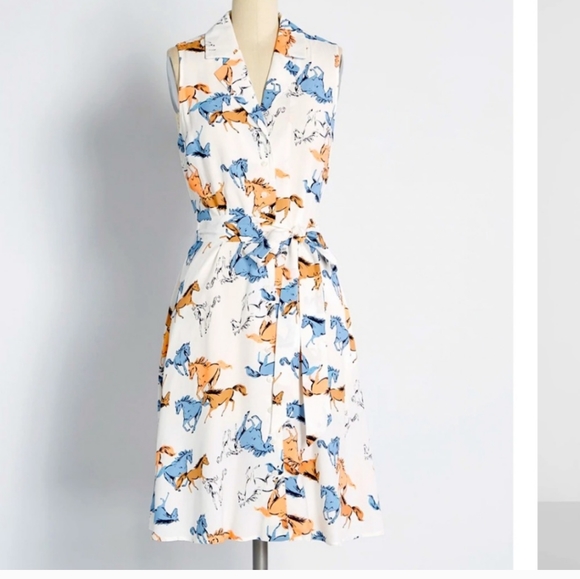 Modcloth Dresses & Skirts - Modcloth Farm to Table charm Wild Horses dress size large